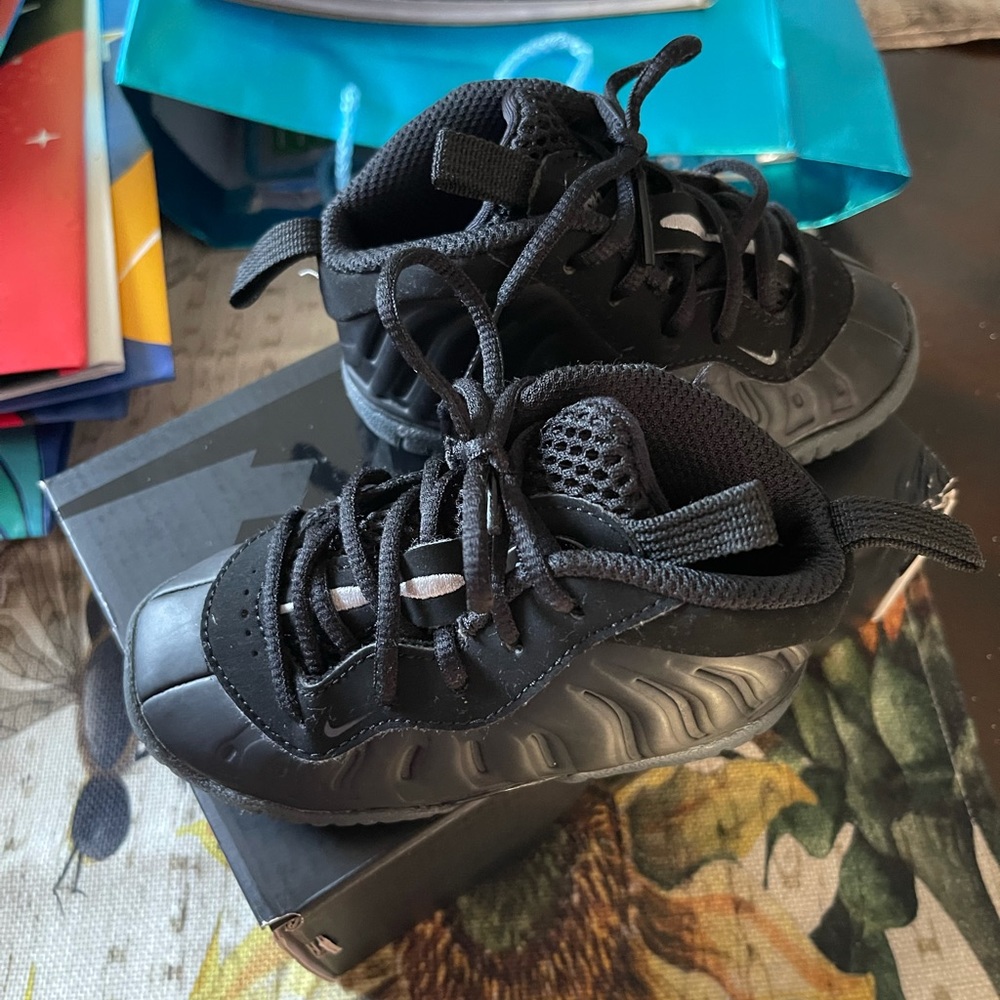 Toddler 6c Nike foamposite